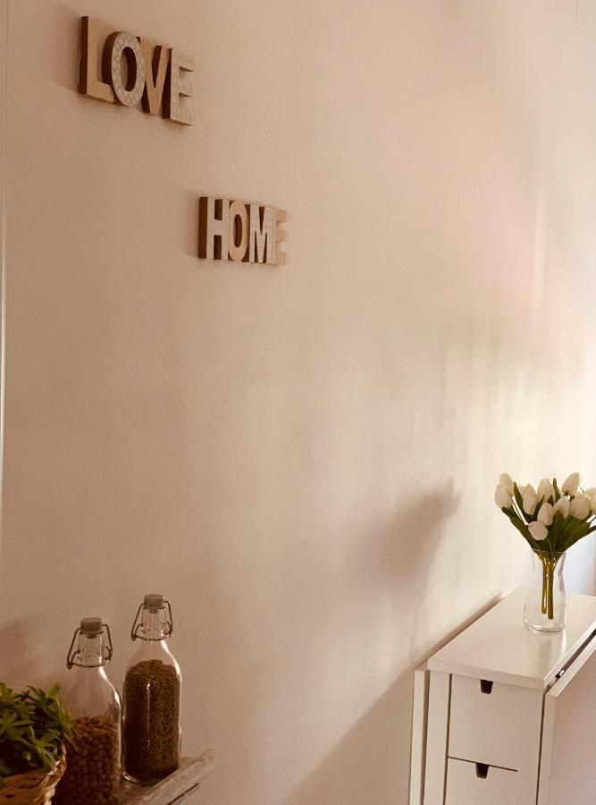 A Casa Con....Te! Apartment เนเปิลส์ ภายนอก รูปภาพ